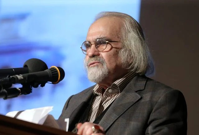 آثار شعر مدافعان حرم در ادب فارسی بی نظیر است