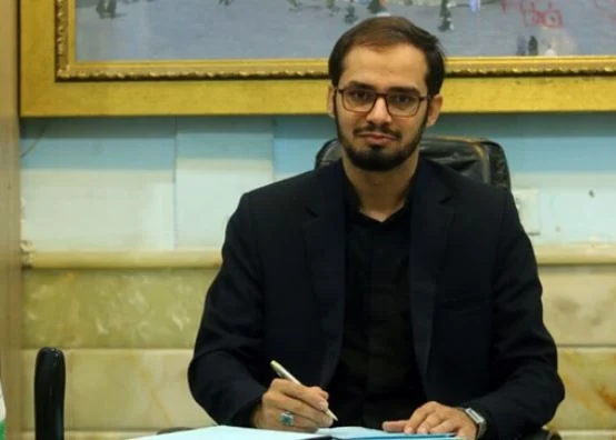 بررسی «نقش انقلاب در بیداری کشورهای منطقه» به زبان انگلیسی در قم