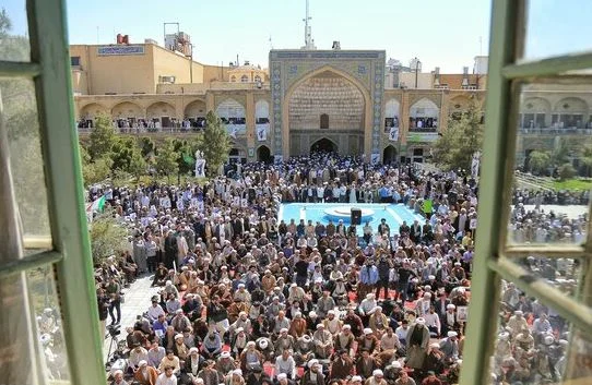 برگزاری اجتماع بزرگ مردم قم در سالروز رحلت پیامبر اعظم(ص)