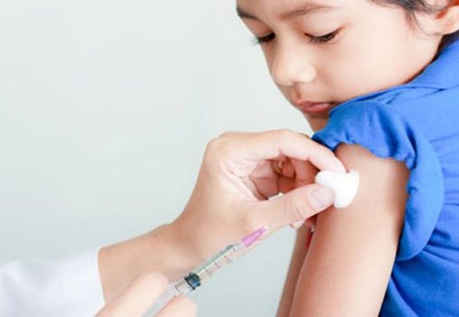 روزهای پیش رو زمان طلایی برای واکسیناسیون دانش‌آموزان است