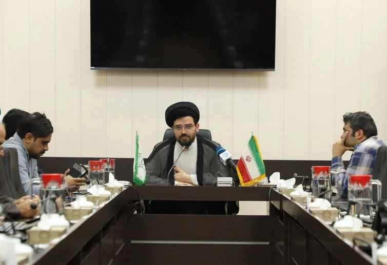 برگزاری هفته فرهنگی شیراز در قم/ از برپایی محافل ادبی و شعر تا کارگاه نمایشنامه‌نویسی و نمایشگاه صنایع‌دستی