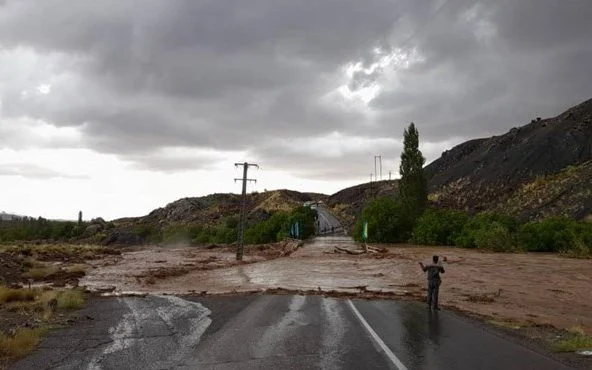 پنج روستای قم دچار آبگرفتگی و سیل شدند