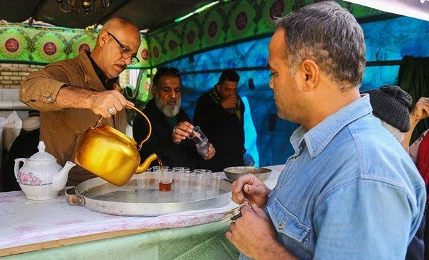 میزبانی عراقی‌ها و پاکستانی‌ها از عزاداران حسینی در قم