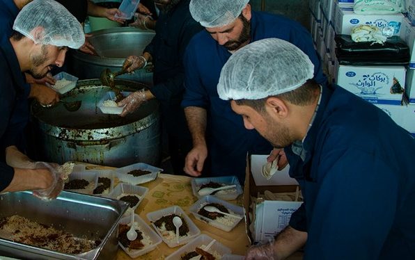 خدمت به زائران تا اربعین حسینی بدون وقفه ادامه دارد