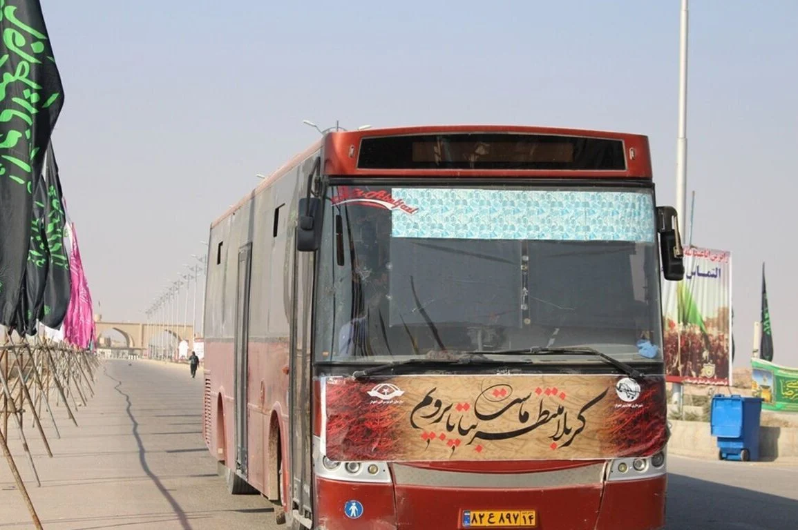 روزانه ۱۱۰ دستگاه اتوبوس برای انتقال زائران اربعین از قم عازم مهران می‌شود