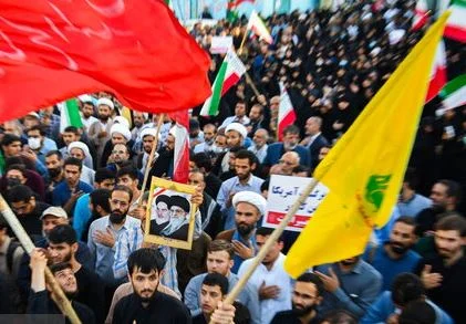 دانشجویان دانشگاه قم اقدامات اغتشاشگران را محکوم کردند