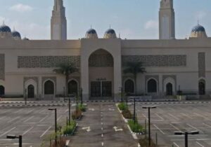 بزرگ‌ترین مسجد شیعیان در عمان افتتاح شد