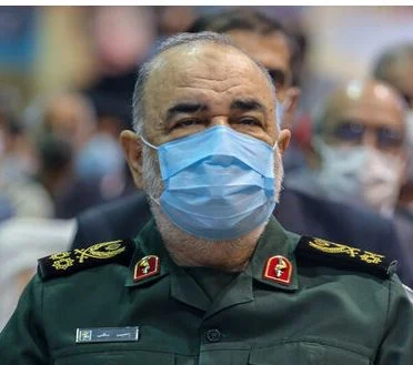 فرمانده کل سپاه به قم سفر کرد