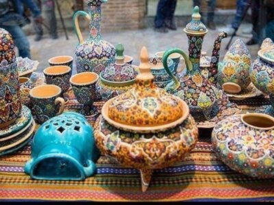 برپایی نمایشگاه صنایع دستی و سوغات اقوام ایرانی در قم