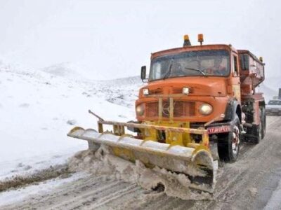 آماده باش راهداری در پی پیش بینی بارش برف در محورهای استان قم