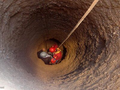نجات مرد روستایی از عمق ۶۰ متری یک چاه+فیلم