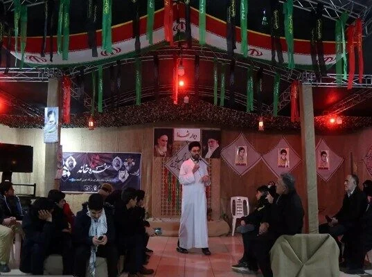 «خیمه انقلاب» در حرم مطهر بانوی کرامت برپا شد
