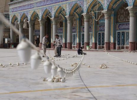 انجام ۱۵ کیلومتر چراغانی در مسجد مقدس جمکران