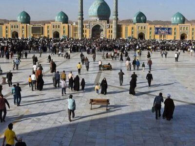 ۲۰ اکیپ دانشگاه علوم پزشکی قم در مسجد جمکران مستقر شد