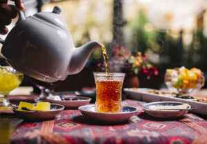روز جهانی چای؛ یک فنجان چای همه را گرد هم می آورد