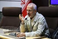 مدیران دستگاههای اجرایی قم در انتخابات جانب کسی را نگیرند