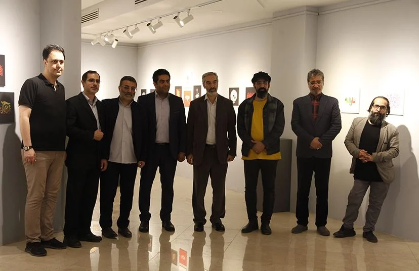 بازدید معاون وزیر فرهنگ و ارشاد اسلامی از نمایشگاه آثار سوگواره «سلسله طلایی»