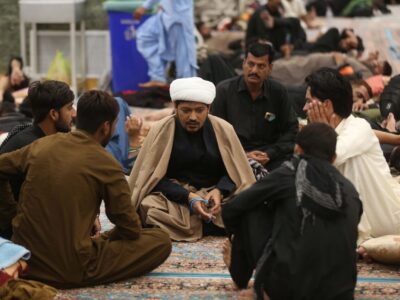 ۲۰ هزار زائر پاکستانی درآستان مقدس مسجد جمکران اسکان یافتند