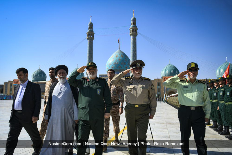 عهد سربازی نیروهای مسلح همزمان به نهم ربیع الاول در آستان مقدس مسجد جمکران