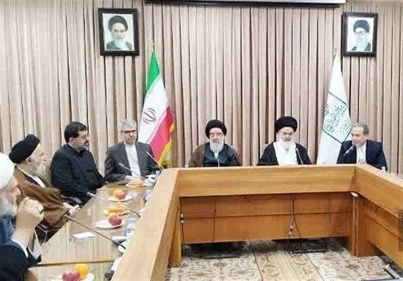 دیدار وزیر امور خارجه با اعضای جامعه مدرسین