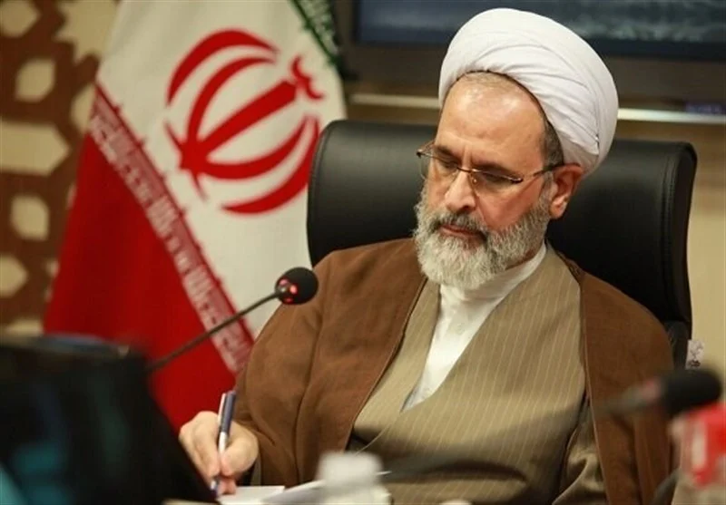 تقدیر از ۷۰ سال مجاهدت و خدمات فاخر آیتالله نوری همدانی