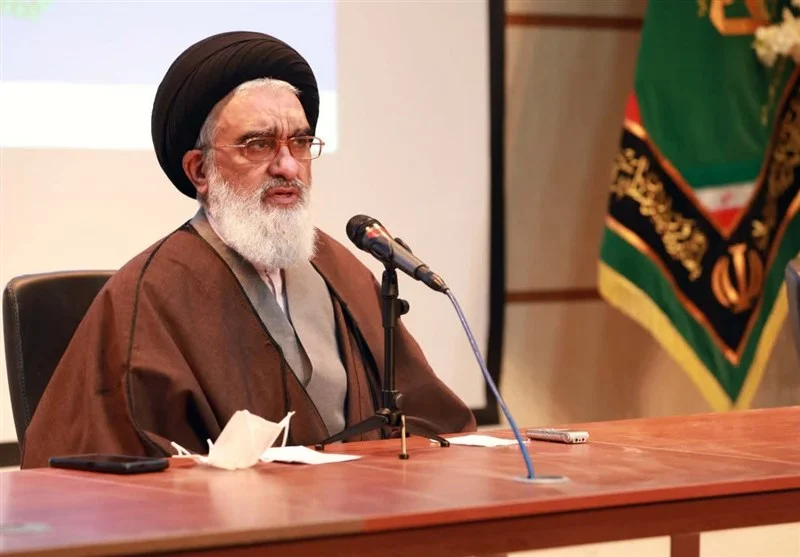 حضور پرشور مردم در راهپیمایی ۲۲ بهمن تجدید بیعت با ولایت است