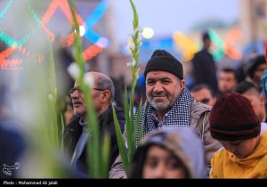 شادپیمایی خانوادگی نیمه‌شعبان در قم؛ شور انتظار تا جمکران