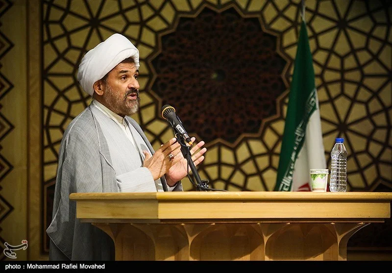 بهره‌مندی از حقیقت قرآن نیازمند پیوند با اهل‌بیت(ع) است