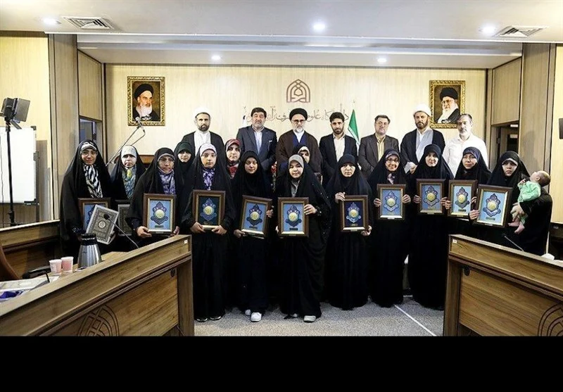 اختتامیه جشنواره قرآن و عترت دانشگاه علوم و معارف قرآن کریم