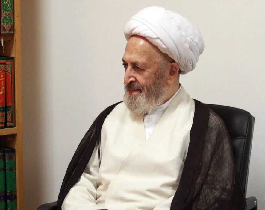 مداد علما بر خون شهدا برتری دارد و سرمایه‌گذاری علمی جوانان شرط پیشرفت است