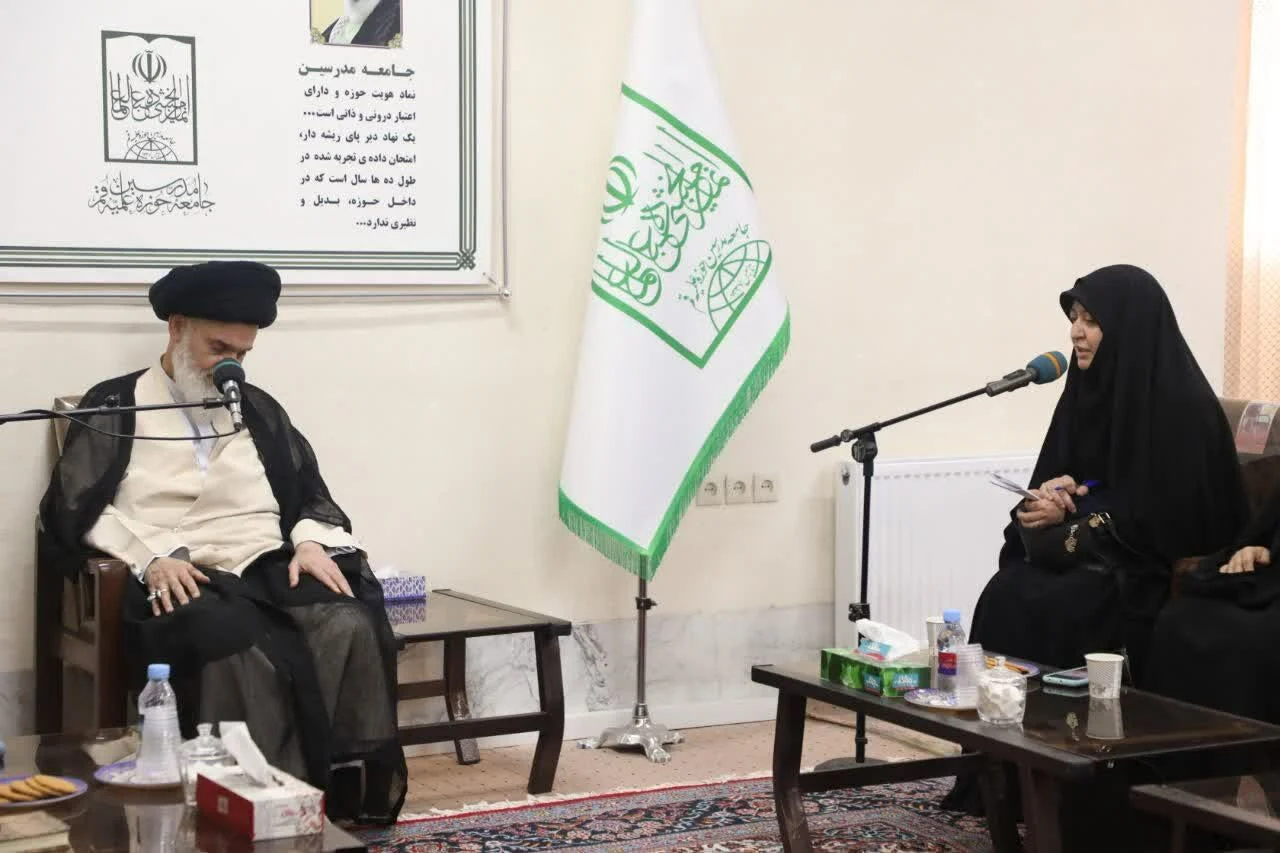 پیوند ظرفیت نخبگان سمپاد با بدنه علمی حوزه‌های علمیه ضروری است