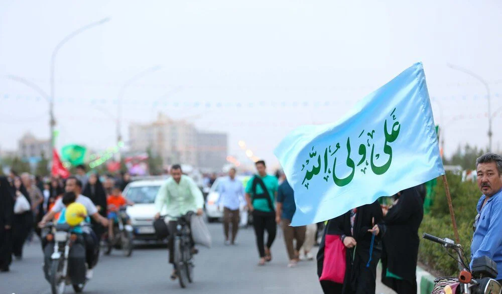 قم میزبان با شکوهترین جشنهای غدیر / شادپیمایی ۷ کیلومتری در بلوار پیامبر اعظم(س) و یک کیلومتری در پردیسان