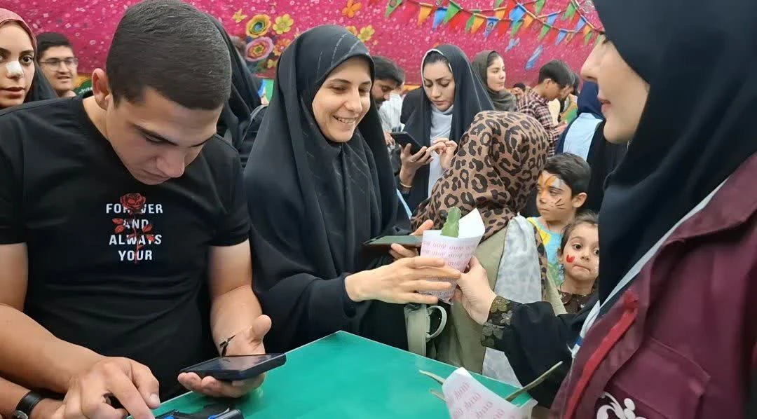 معرفی میز خدمت الکترونیک قمیار در شادواره شادی