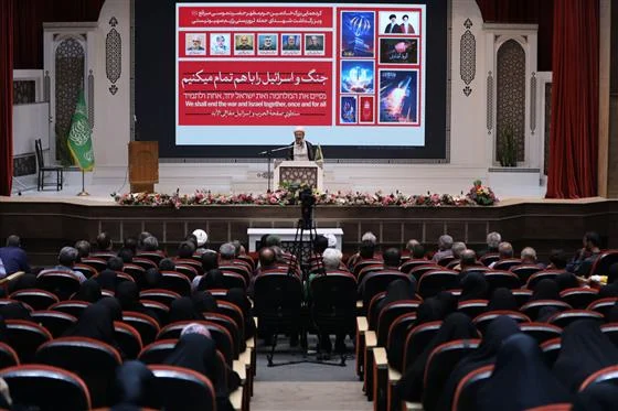گزارش تصویری: گردهمایی بزرگ خادمین حرم حضرت موسی مبرقع (ع) و بزرگداشت شهدای حمله رژیم صهیونیستی