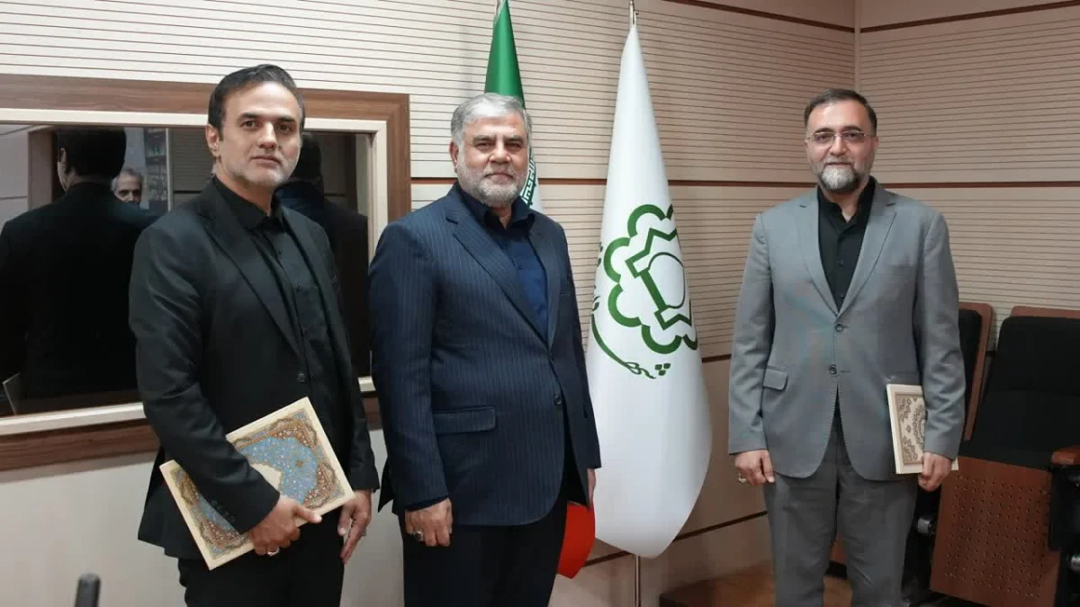 انتخاب سیدهادی روشن بهعنوان سرپرست ادارهکل ارتباطات و امور بینالملل شهرداری قم
