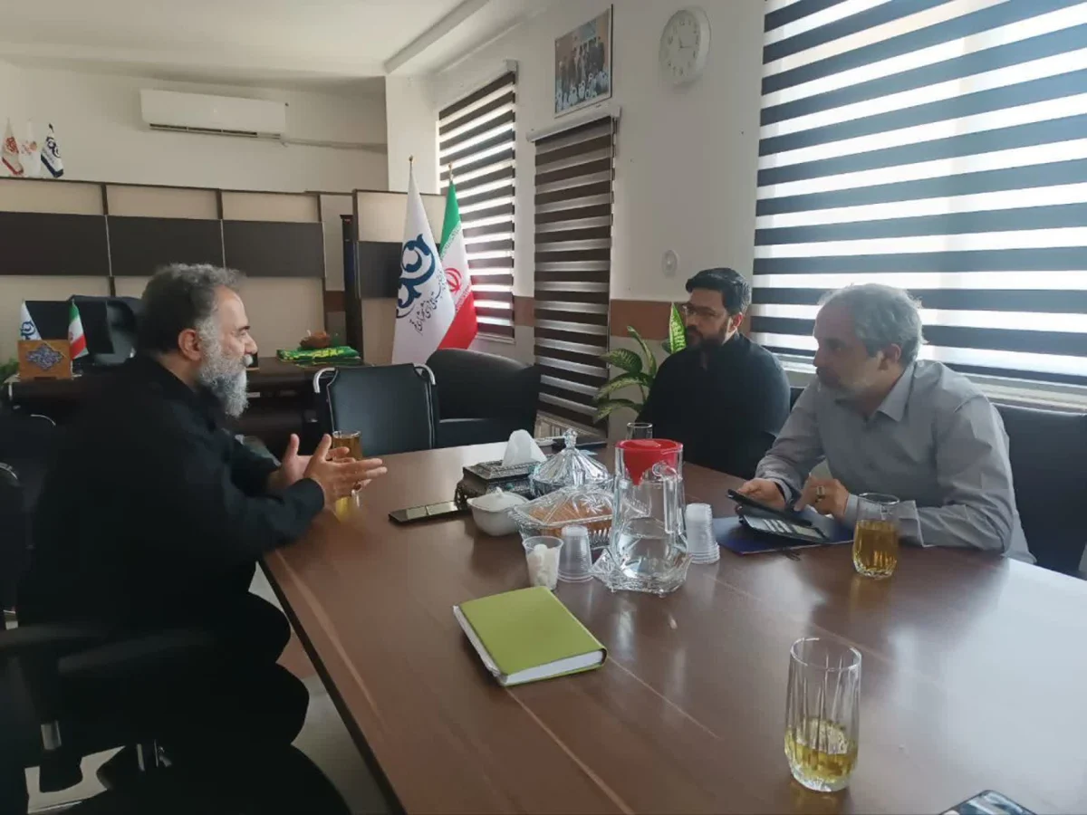 بررسی ظرفیتهای راهبردی حوزه هنری قم در تعامل با سازمان فرهنگی شهرداری قم