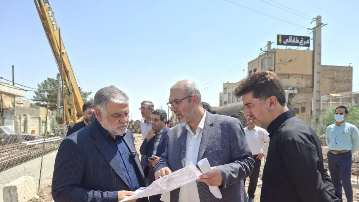 بازدید شهردار قم از پروژههای عمرانی با رویکرد «اول مردم»