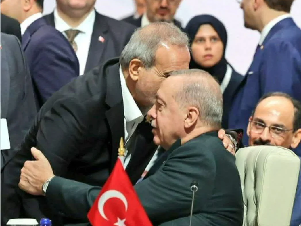 وقتی تشریفات، زبان عزت ملت است