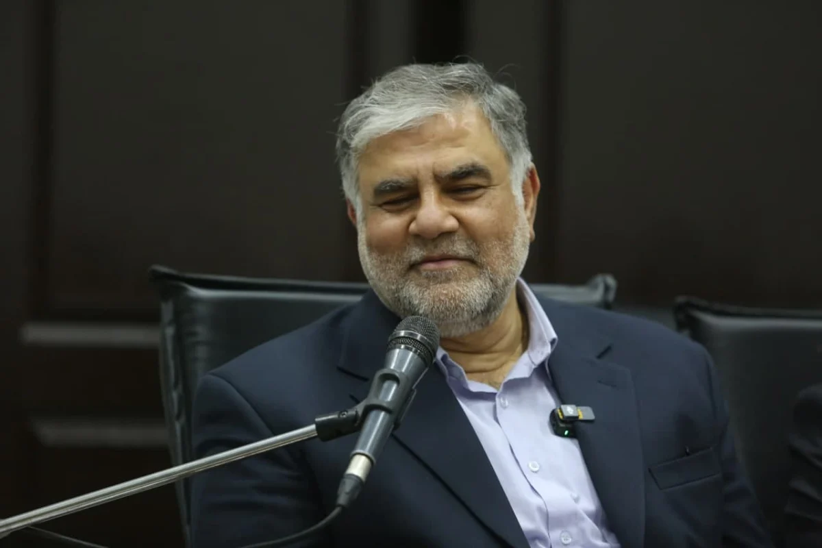 مجاوران و شهروندان قمی نباید فراموش شوند/انسجام و هماهنگی، کلید پیشرفت قم