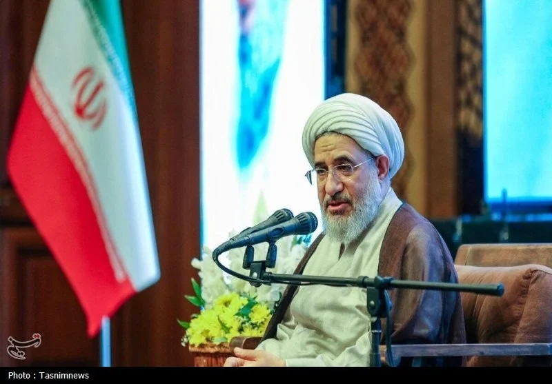 علامه شهید سید مصطفی خمینی یک دایره‌المعارف عمیق و جامع علمی بود