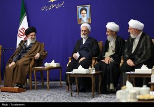 نبرد تمدنی؛ میدانی که تنها رهبری در آن میجنگد