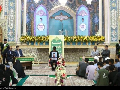 اعطای نمادین مدرک کارشناسی ارشد به شهید جنگ تحمیلی ۱۲ روزه