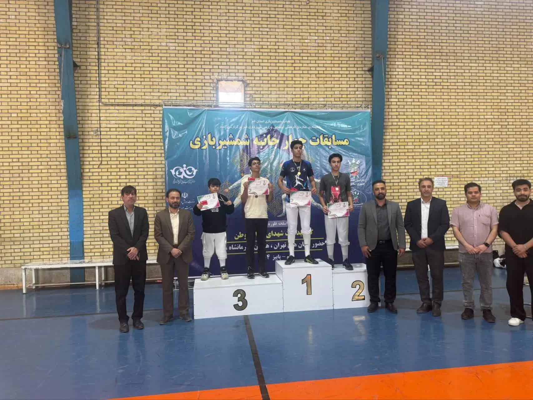 پایان رقابت‌های شمشیربازی جام گرامیداشت شهدای وطن با درخشش قمی‌ها