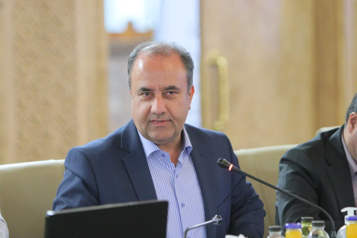 نشست معاونان خدمات شهری شهرداریهای کشور با محوریت تجربهنگاری دفاع مقدس ۱۲ روزه/ اصفهانیان مقدم: ضرورت تقویت تجهیزات و فرماندهی واحد در بحرانهای شهر