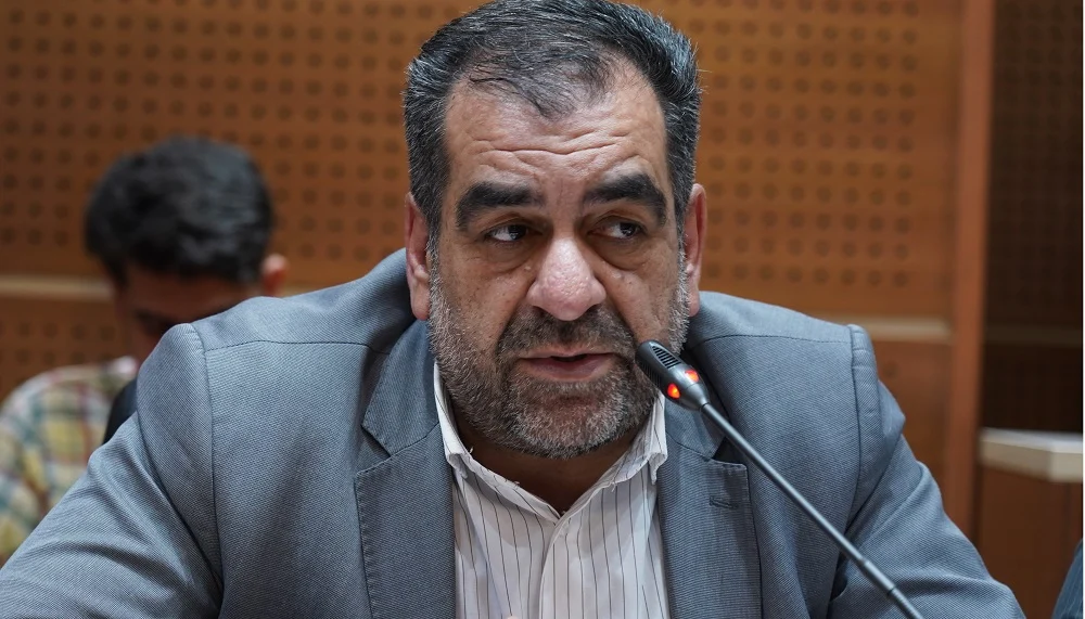 برخورد با دستفروشان باید همراه با حفظ کرامت انسانی باشد