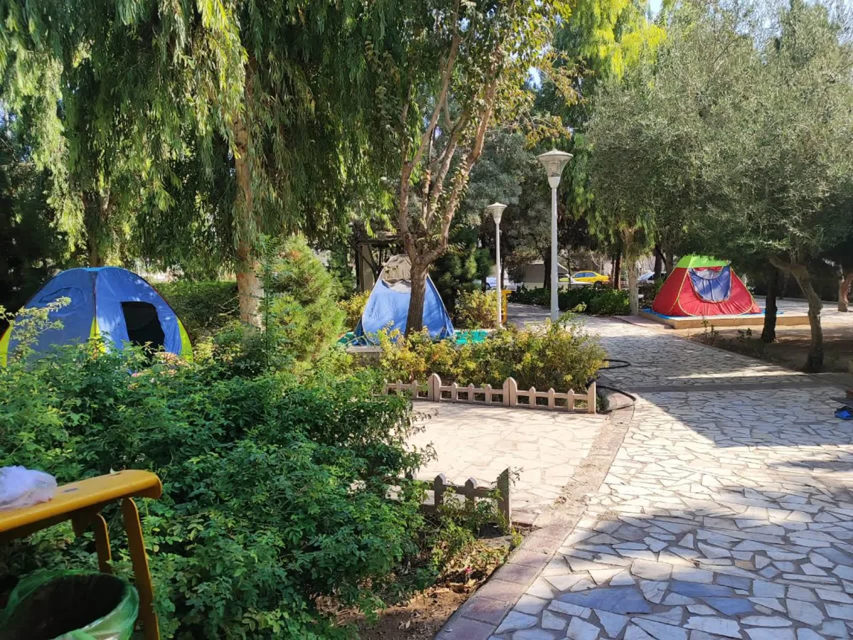 استقبال گسترده زائران در روزهای پایانی تابستان از بوستانهای اطراف مسجد مقدس جمکران