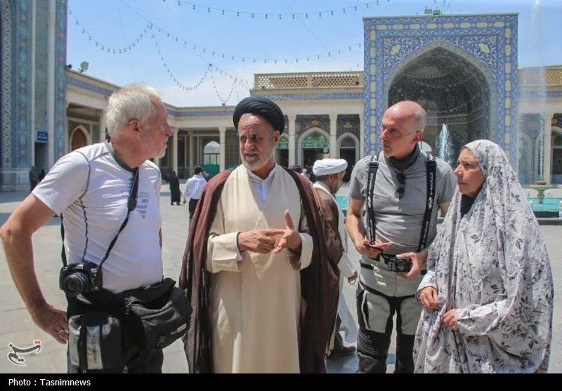 بیشترین گردشگران خارجی حرم حضرت معصومه(س) از آمریکا هستند