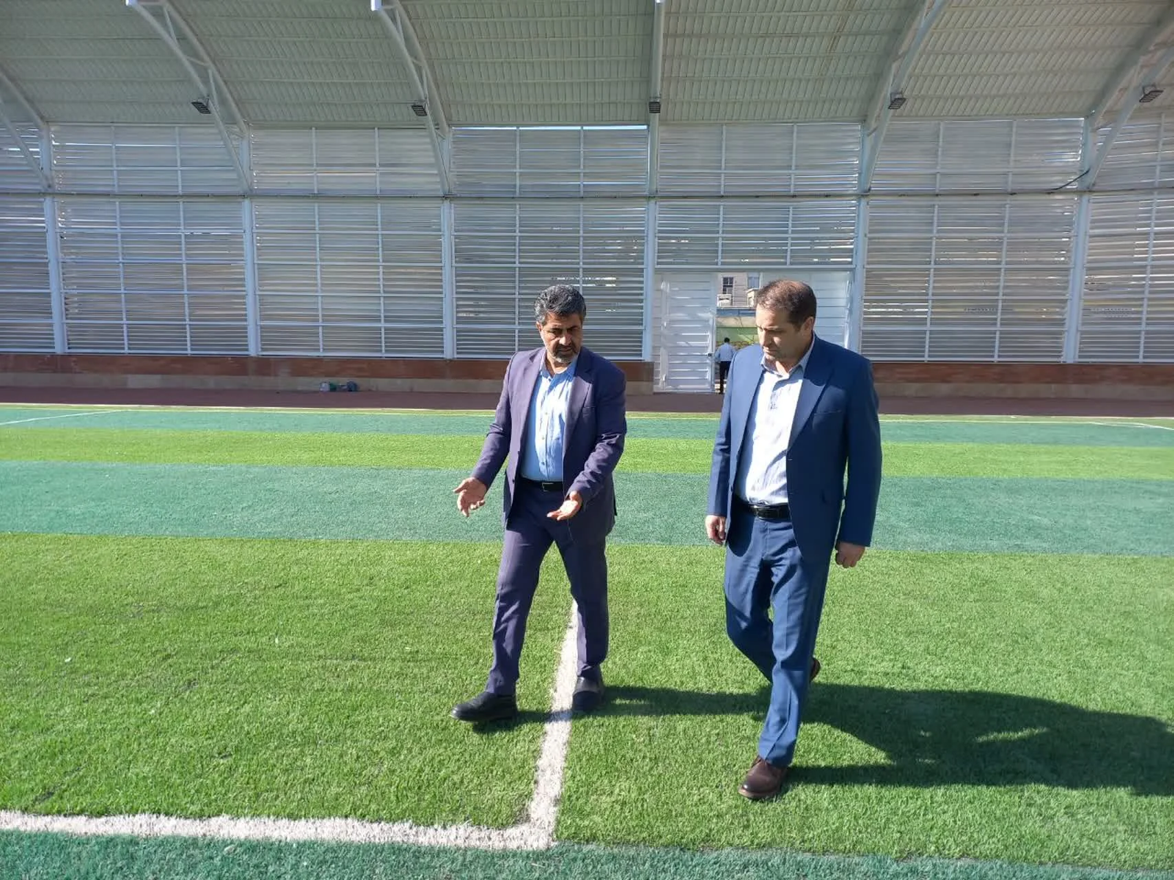 بازدید معاون وزارت ورزش از تختی قم پیش از افتتاح
