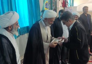 تقدیر از نماینده ورزش و جوانان و مربی فعال سلفچگان قم در روز جهانی مربی