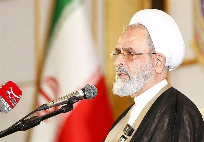 لزوم تقویت نقش حوزه‌های علمیه در نظام قانون‌گذاری